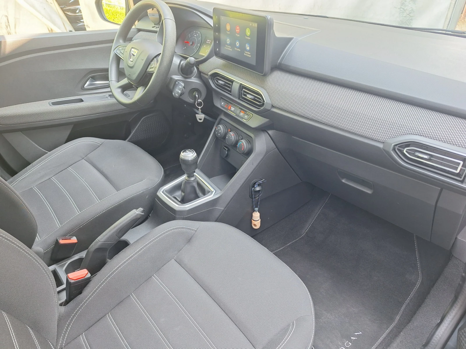Dacia Logan 1.0TCe 100 к.с. Бензин ECO-G - изображение 7