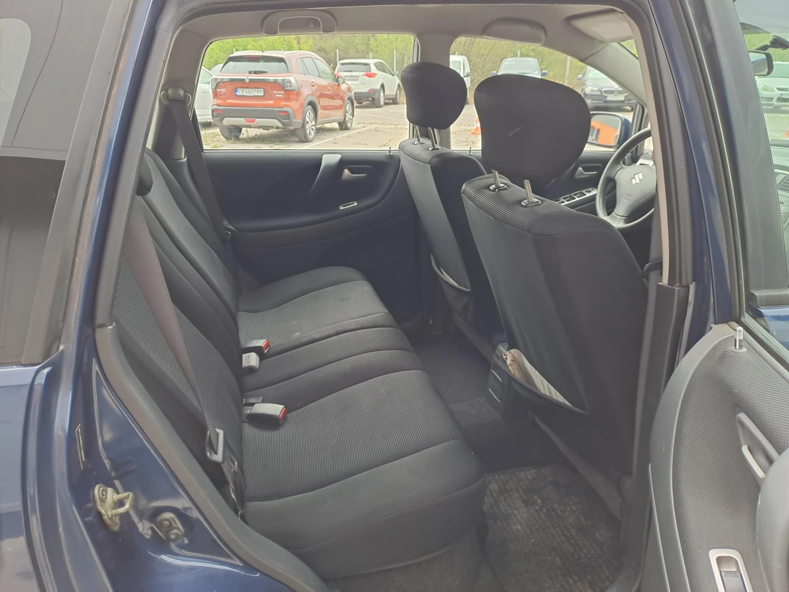 Suzuki Liana 1.3 GLA H/B 5 врати - изображение 9