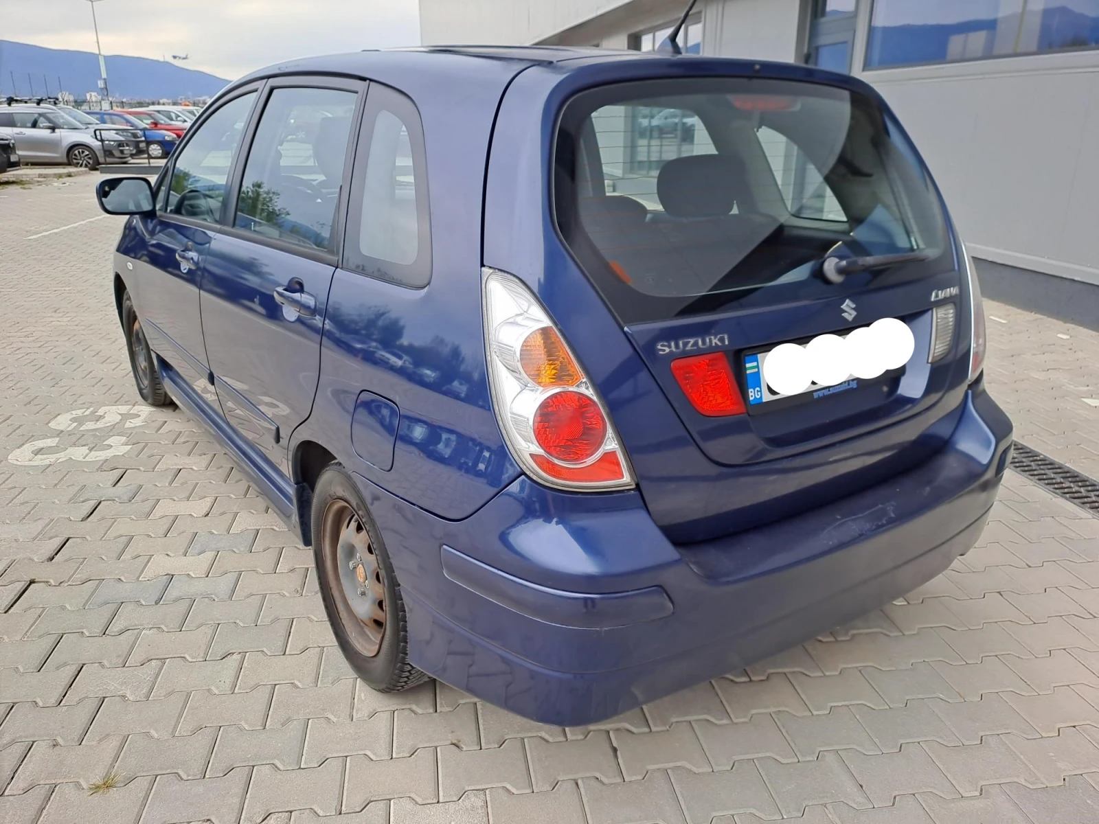 Suzuki Liana 1.3 GLA H/B 5 врати - изображение 5