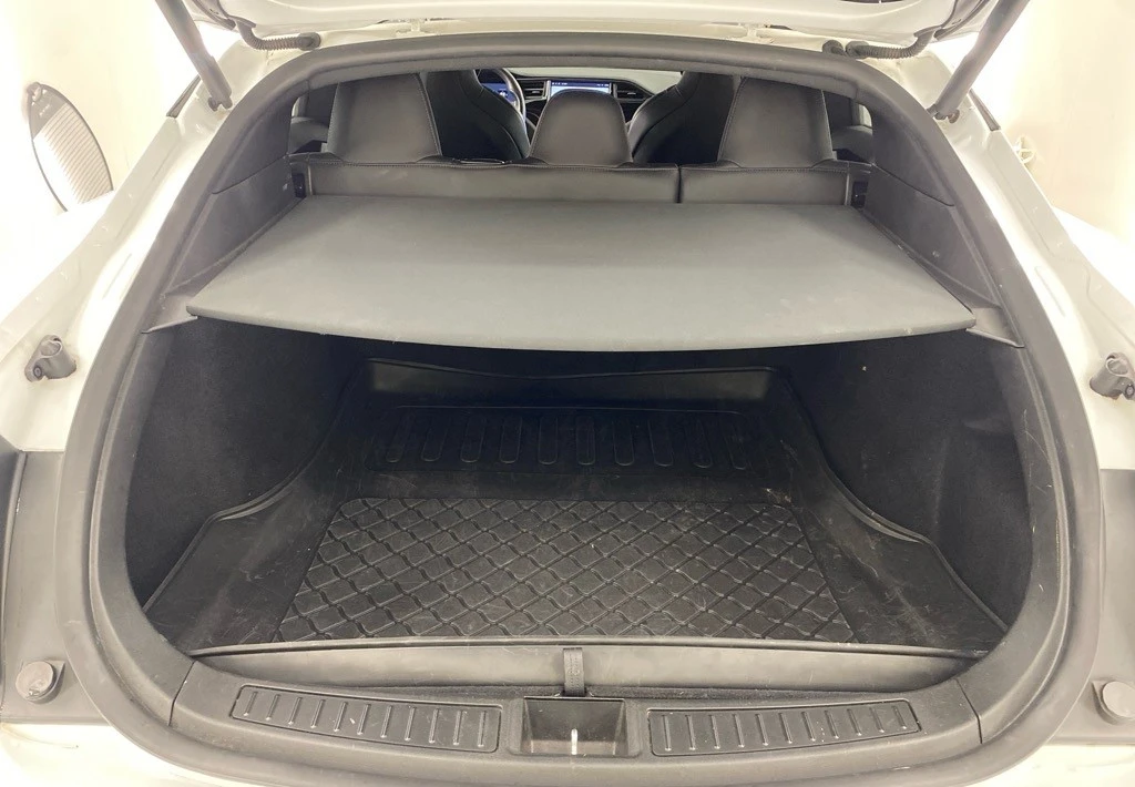 Tesla Model S 75D Dual Motor - изображение 5