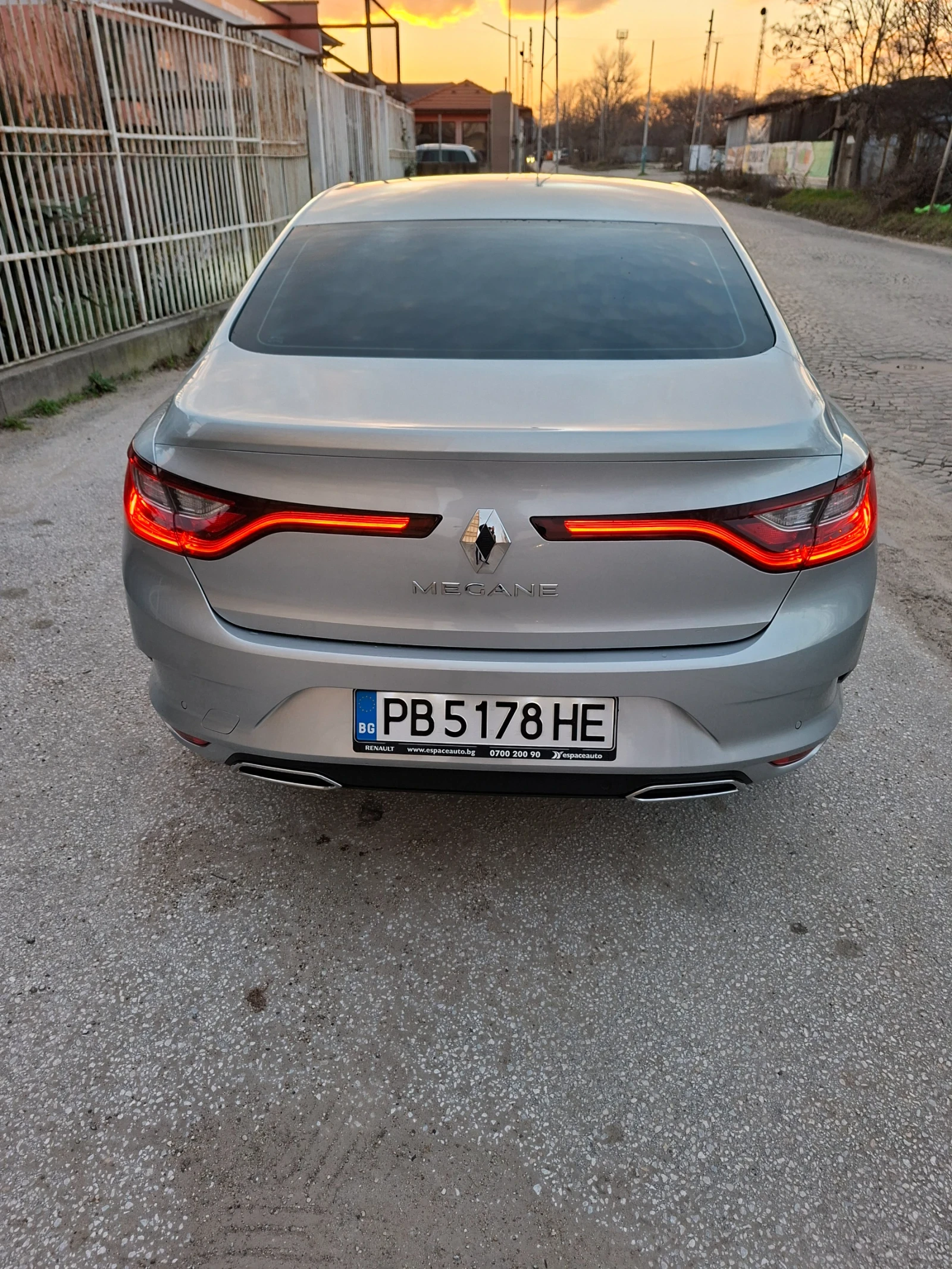 Renault Megane 1.33 automat - изображение 6