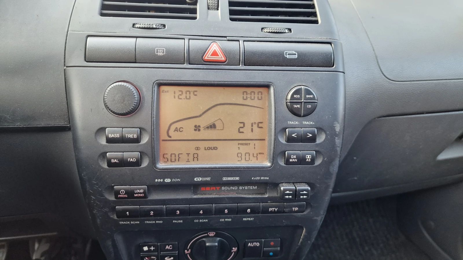 Seat Ibiza 1.4 MPI | Mobile.bg � ����������� 12