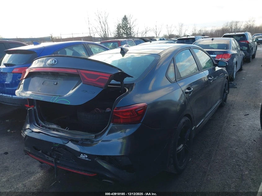 Kia Forte 2l Gt-Line, снимка 4 - Автомобили и джипове - 53773535