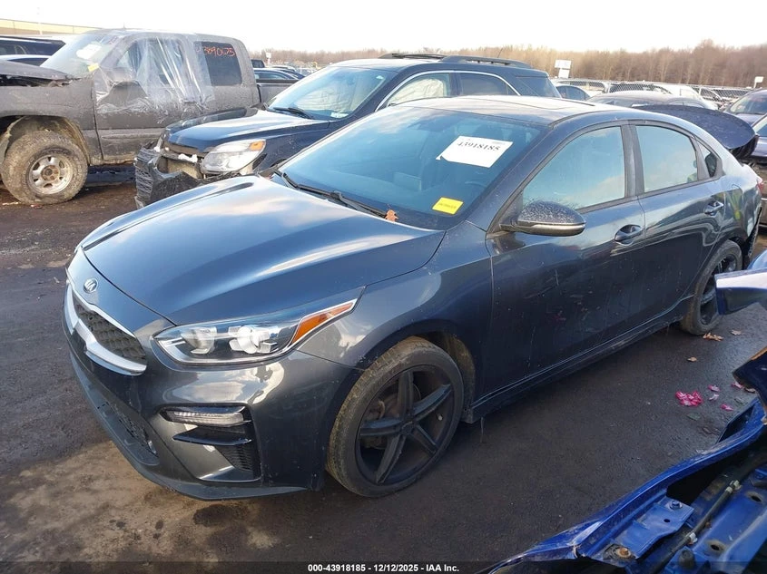 Kia Forte 2l Gt-Line, снимка 2 - Автомобили и джипове - 53773535