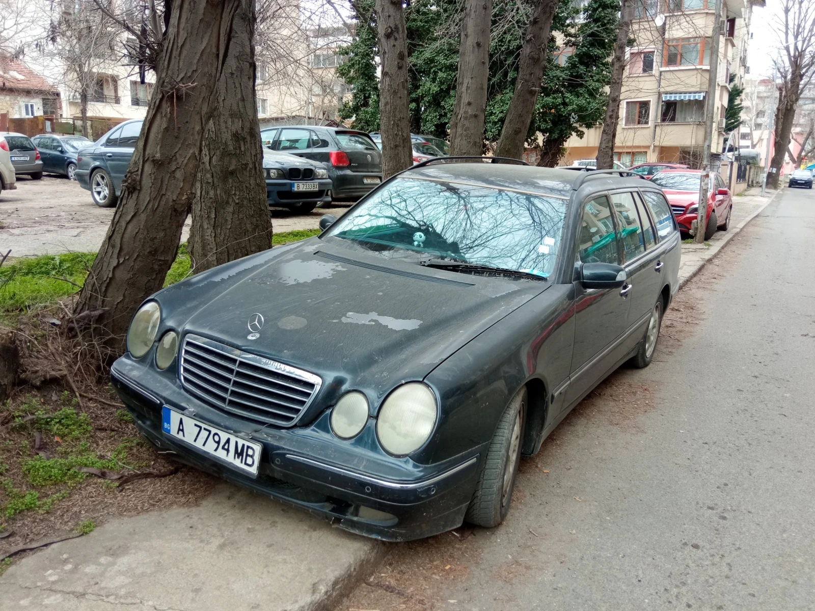 Mercedes-Benz E 270 2.7cdi, снимка 2 - Автомобили и джипове - 53809876