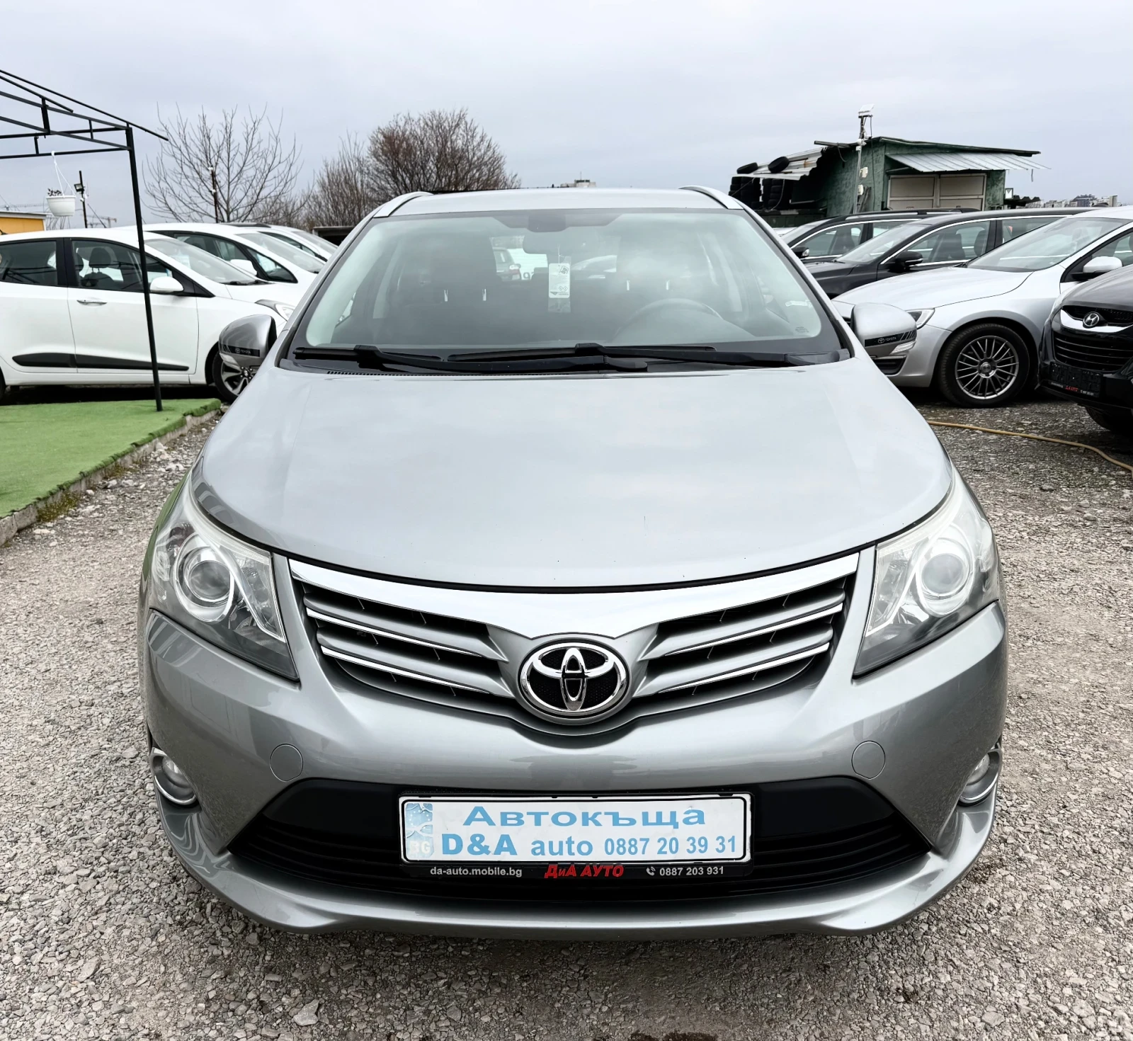 Toyota Avensis 2.0i Facelift Швейцария , снимка 5 - Автомобили и джипове - 53911888