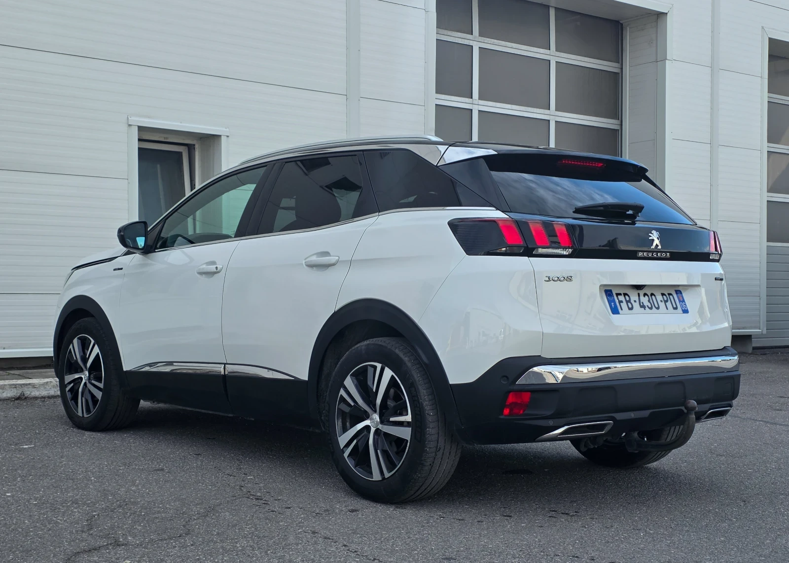 Peugeot 3008 1.6 Puretech GT Line * Panorama* , снимка 8 - Автомобили и джипове - 54130179