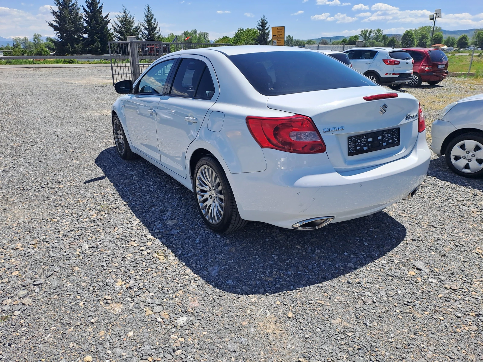 Suzuki Kizashi 2.4i 178k.c. 4X4 , снимка 5 - Автомобили и джипове - 54428332