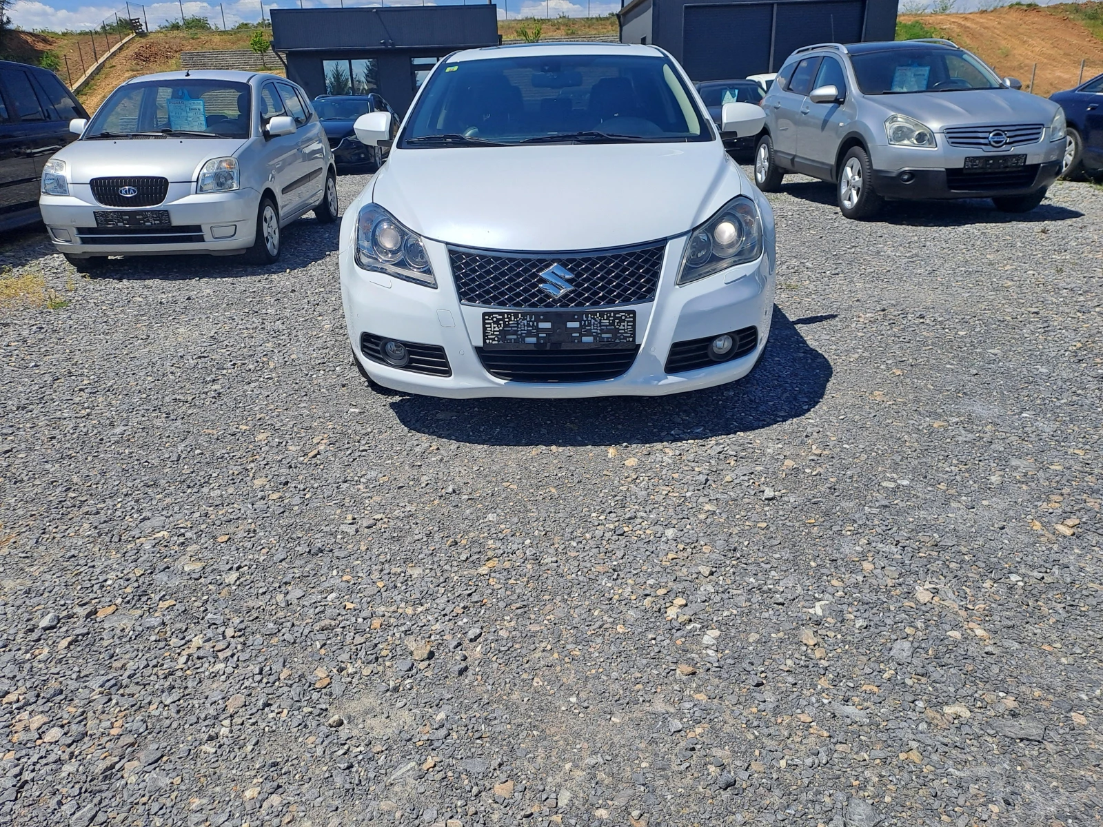 Suzuki Kizashi 2.4i 178k.c. 4X4 , снимка 2 - Автомобили и джипове - 54428332