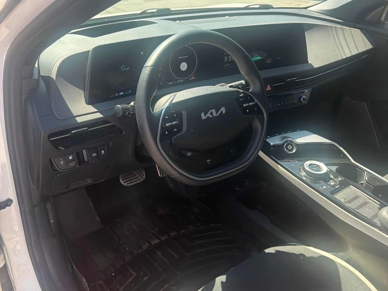 Kia EV6 AWD Long Range w/GT Line Pkg  CARFAX, снимка 5 - Автомобили и джипове - 54720902