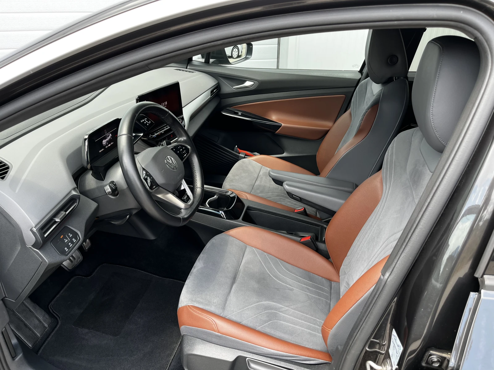 VW ID.4 1ST PRO PERFORMANCE 82KWh 92% SOH, снимка 8 - Автомобили и джипове - 54724166