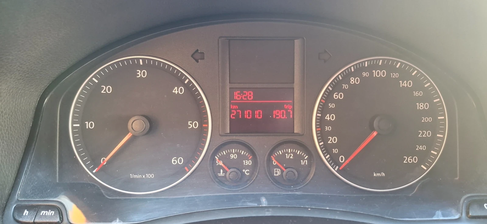 VW Golf, снимка 4 - Автомобили и джипове - 54765660