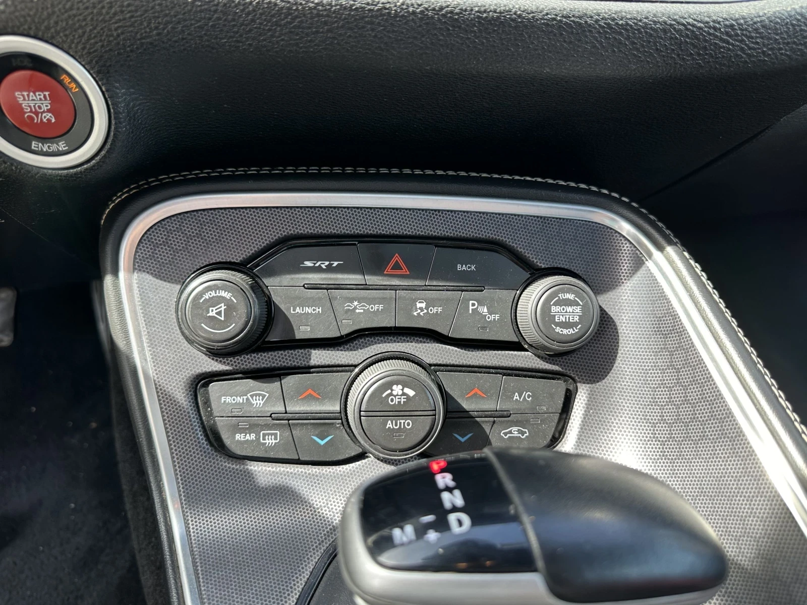 Dodge Challenger SRT 392, снимка 5 - Автомобили и джипове - 55085225