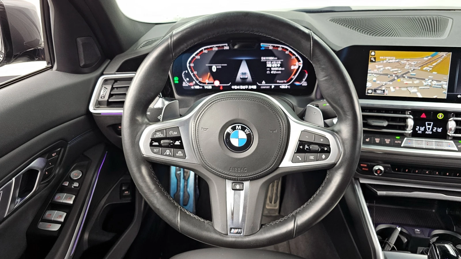 BMW 320 d xDrive M Sport, снимка 13 - Автомобили и джипове - 55477352