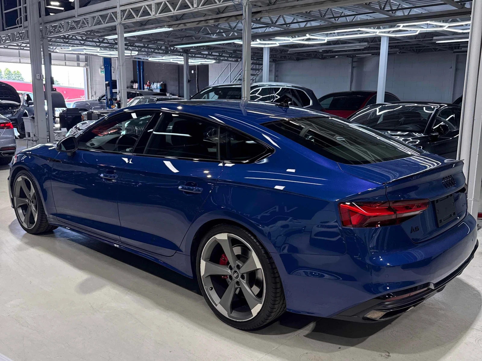 Audi A5 * Progressiv * CARFAX * ОПЦИЯ ЗА ФИНАНСИРАНЕ, снимка 2 - Автомобили и джипове - 55879693