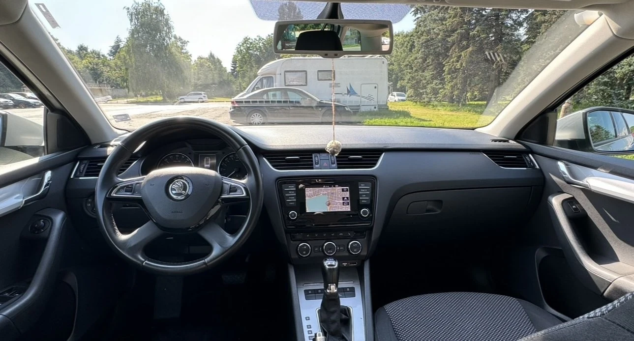 Skoda Octavia, снимка 4 - Автомобили и джипове - 56162606