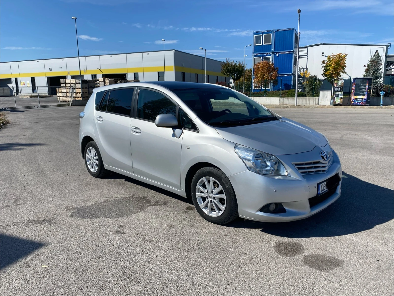 Toyota Verso, снимка 6 - Автомобили и джипове - 56566235
