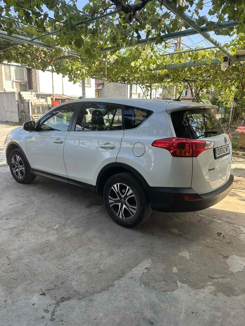 Toyota Rav4, снимка 10 - Автомобили и джипове - 48260147