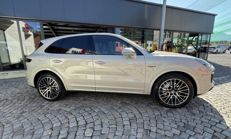 Porsche Cayenne E-Hybrid, снимка 6 - Автомобили и джипове - 51568311