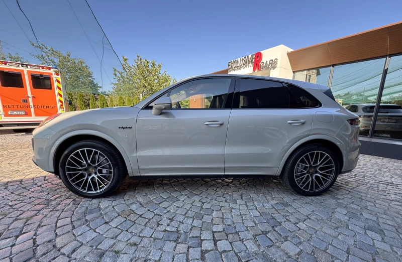 Porsche Cayenne E-Hybrid, снимка 3 - Автомобили и джипове - 51568311