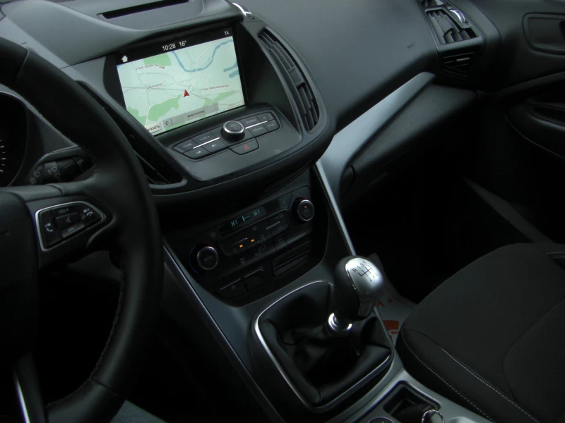 Ford Kuga 1.5d NAVI 6ck. EURO 6C, снимка 12 - Автомобили и джипове - 52343037