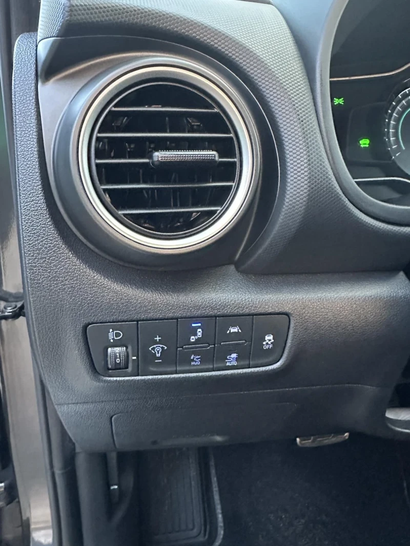 Hyundai Kona 64KWh/PREMIUM/SOH100%/BLUELINK/HEADUP/KRELL, снимка 14 - Автомобили и джипове - 52440209