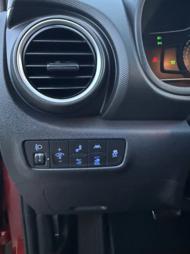 Hyundai Kona 64KWh/SOH100%/BLUELINK/HEADUP/KRELL, снимка 16 - Автомобили и джипове - 52440209