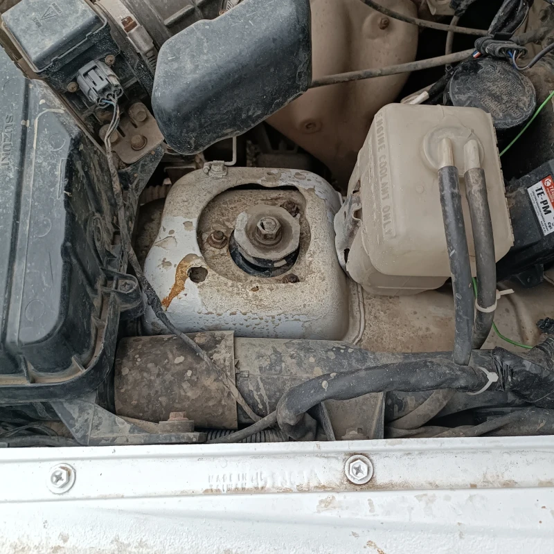 Suzuki Vitara, снимка 12 - Автомобили и джипове - 53052372