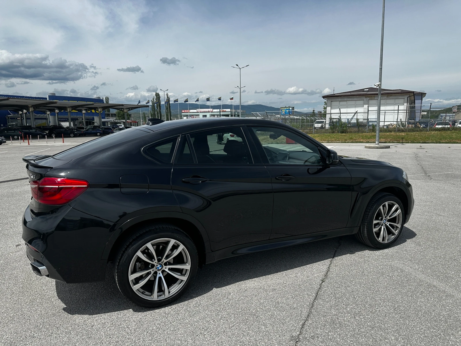BMW X6 3.5i M* Camera* Headup* Регистрирана!* Navi*  - изображение 3