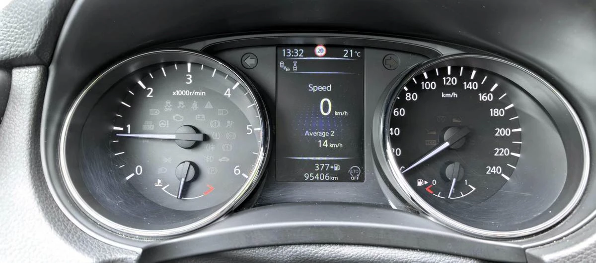 Nissan Qashqai TEKNA 95000km. - изображение 9
