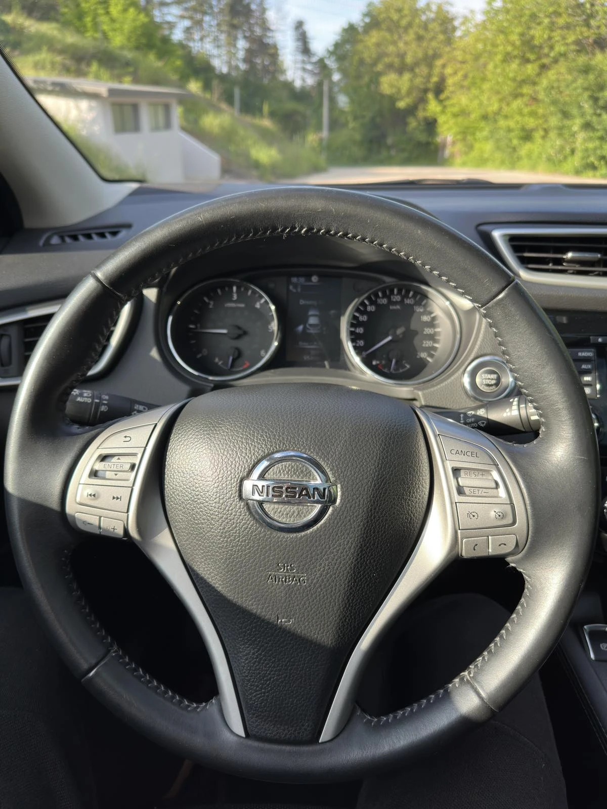 Nissan Qashqai TEKNA 95000km. - изображение 10