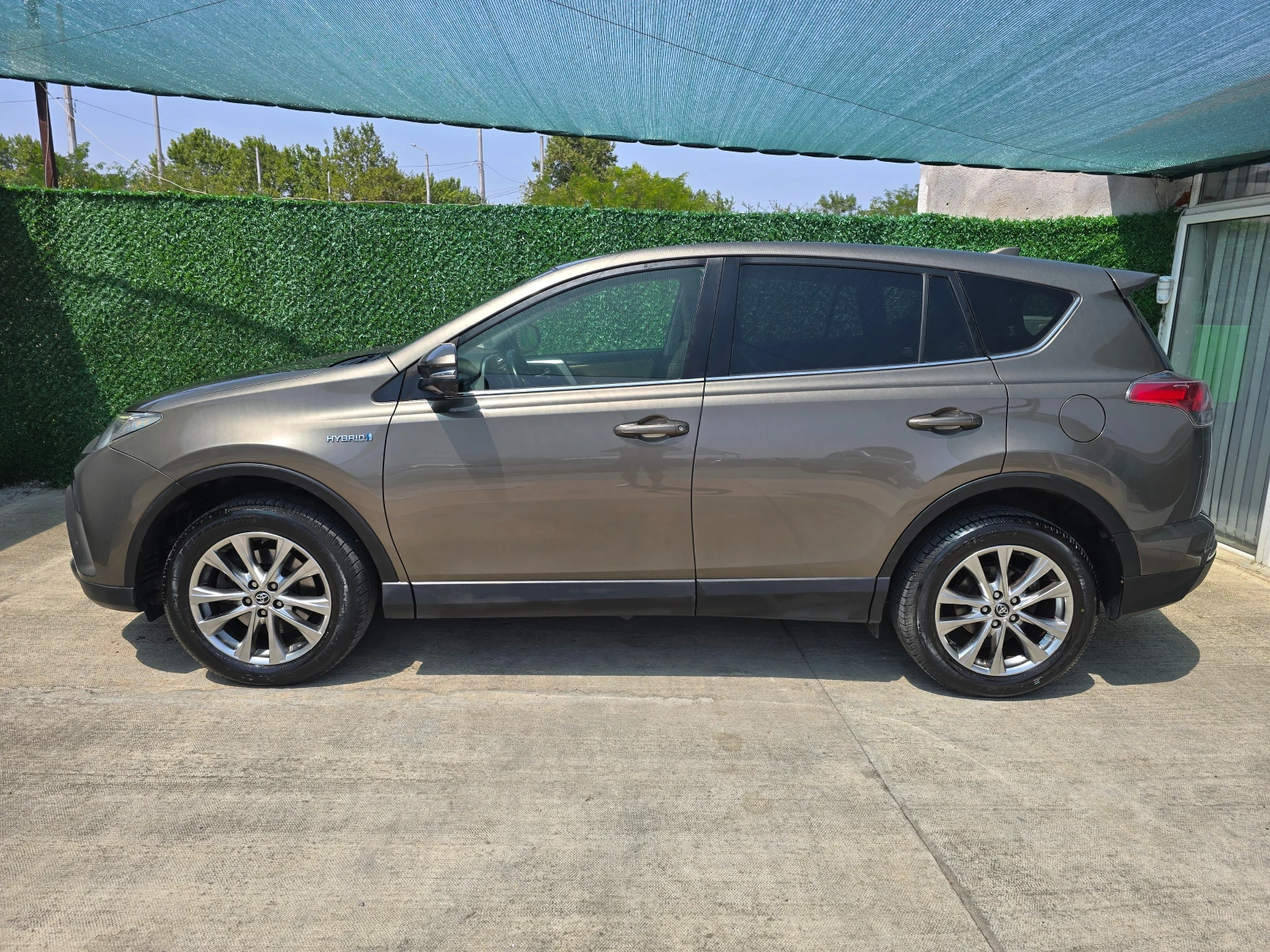 Toyota Rav4 HYBRID * LUXURY * 360  - изображение 2