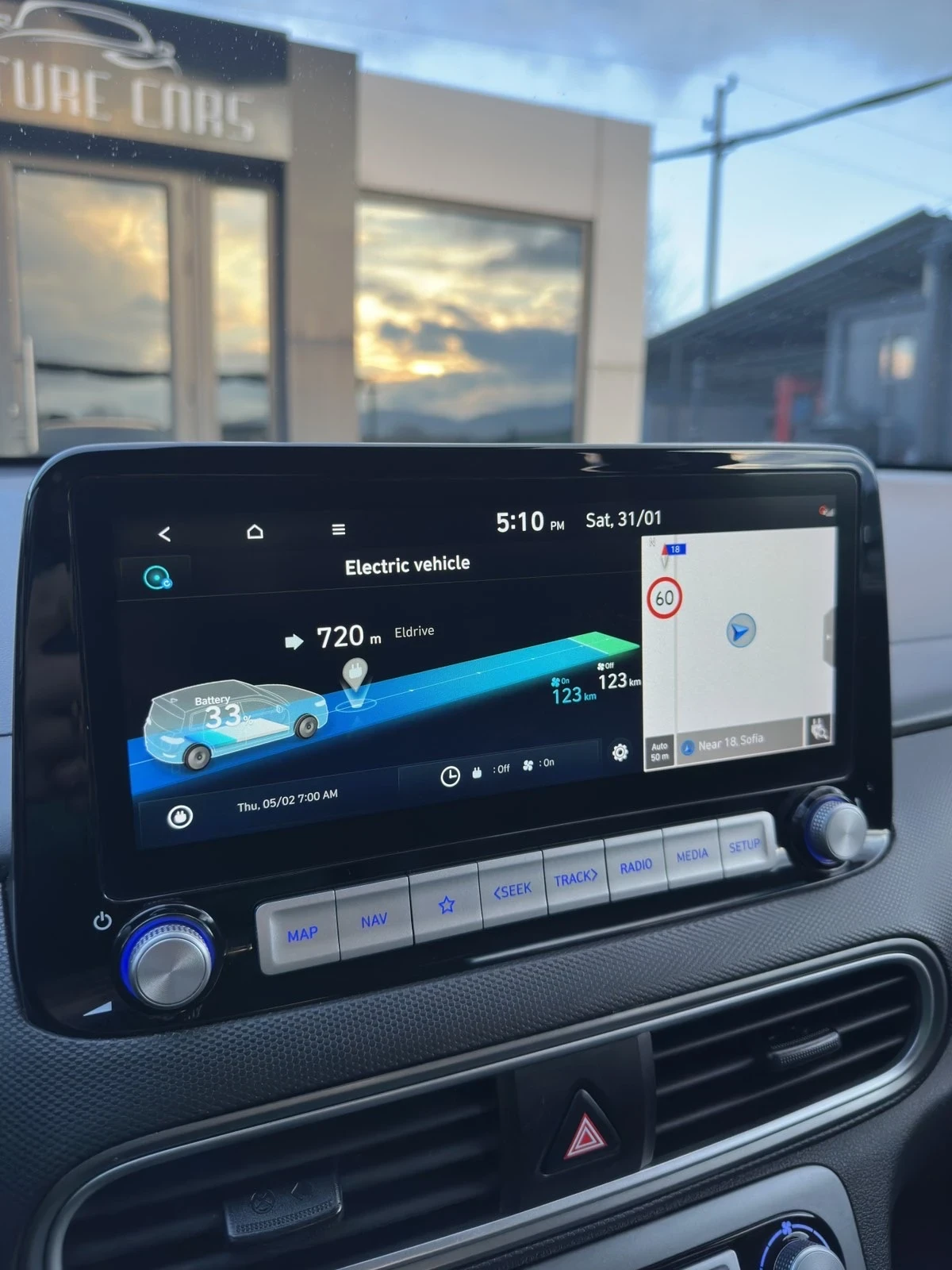 Hyundai Kona 64KWh/PREMIUM/SOH100%/BLUELINK/HEADUP/KRELL | Mobile.bg � ����������� 16