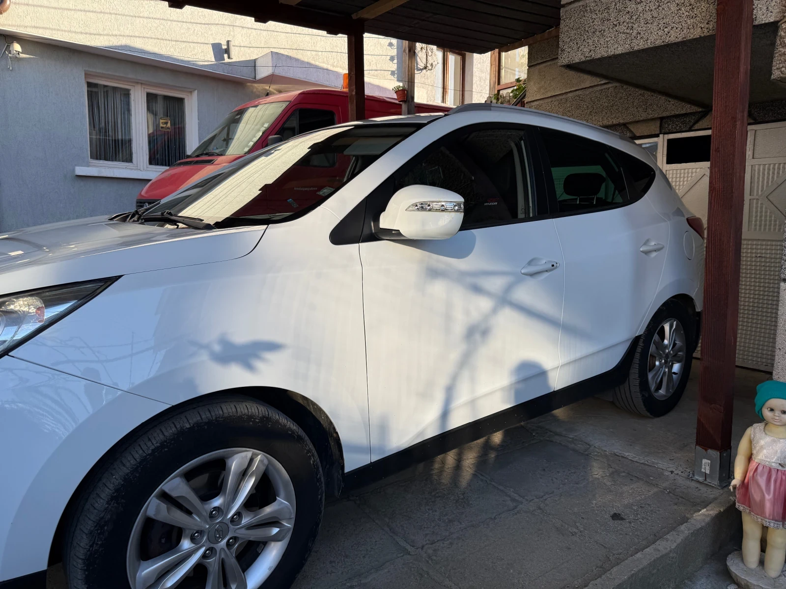 Hyundai IX35 Start Stop 4x4 Keyless 136коня, снимка 3 - Автомобили и джипове - 54384345