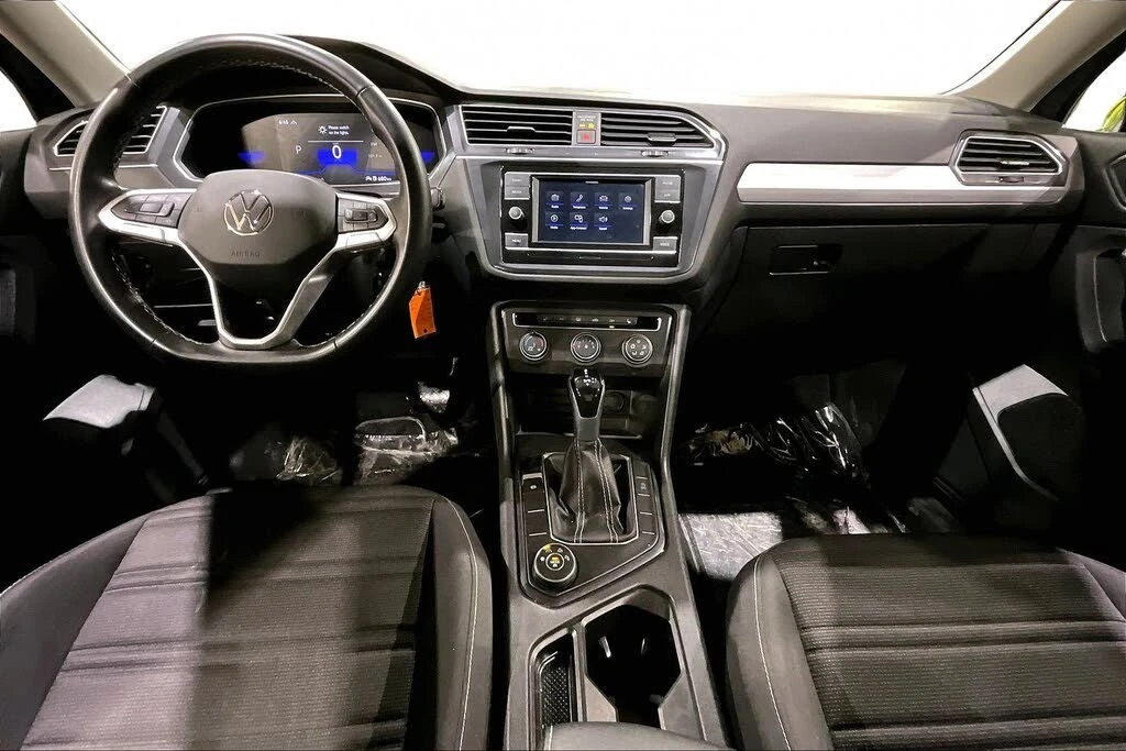 VW Tiguan S 4Motion* АвтоКредит* (Цена до БГ) , снимка 5 - Автомобили и джипове - 53976458