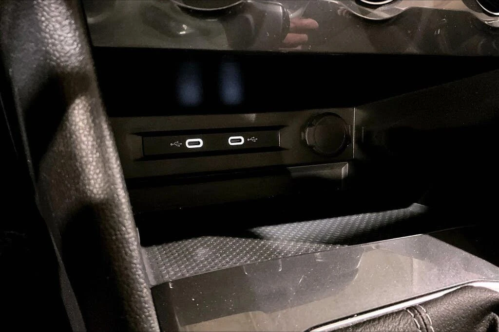 VW Tiguan S 4Motion* АвтоКредит* (Цена до БГ) , снимка 15 - Автомобили и джипове - 53976458