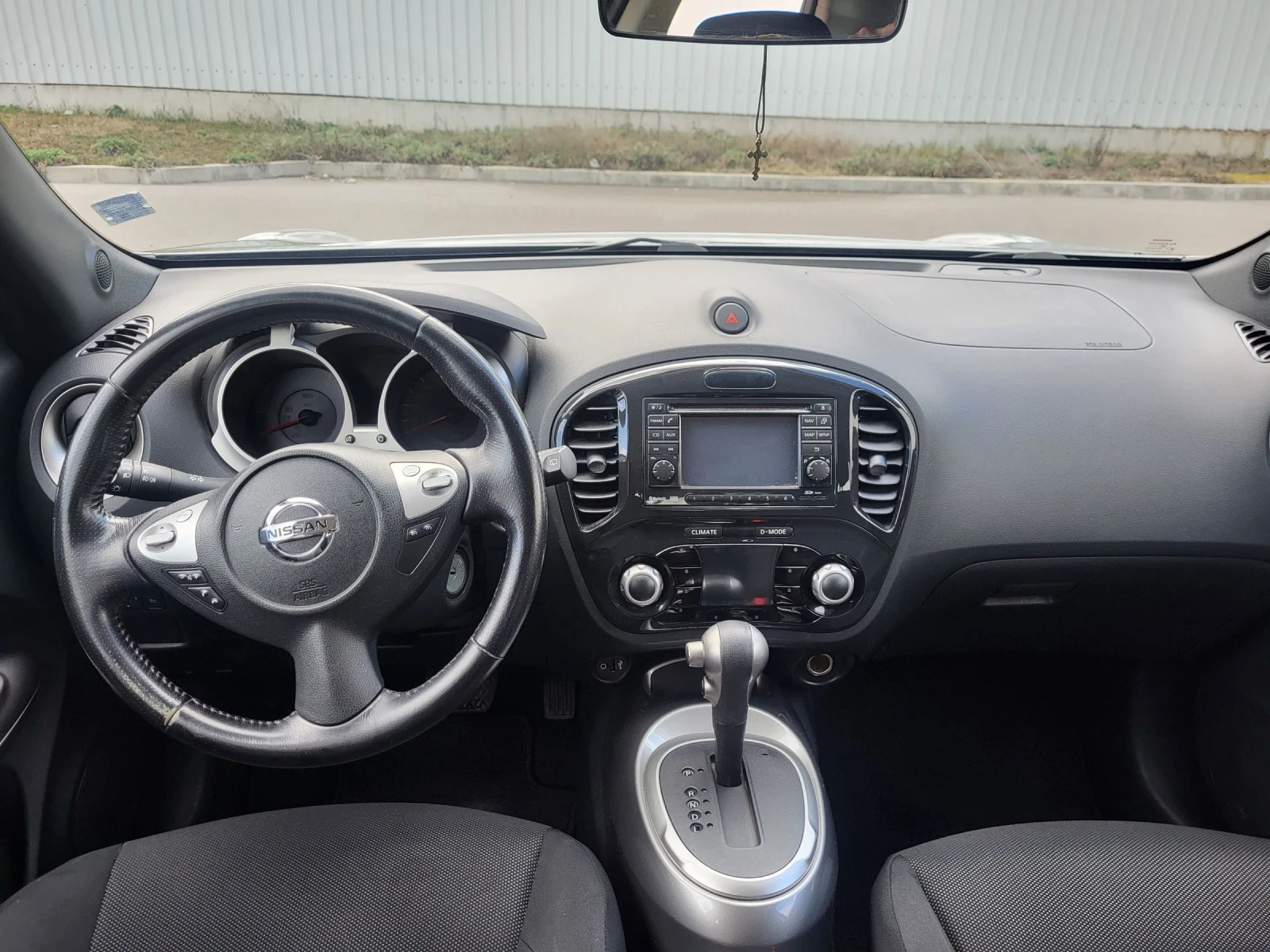 Nissan Juke 1.6i-automatik, снимка 9 - Автомобили и джипове - 54349988