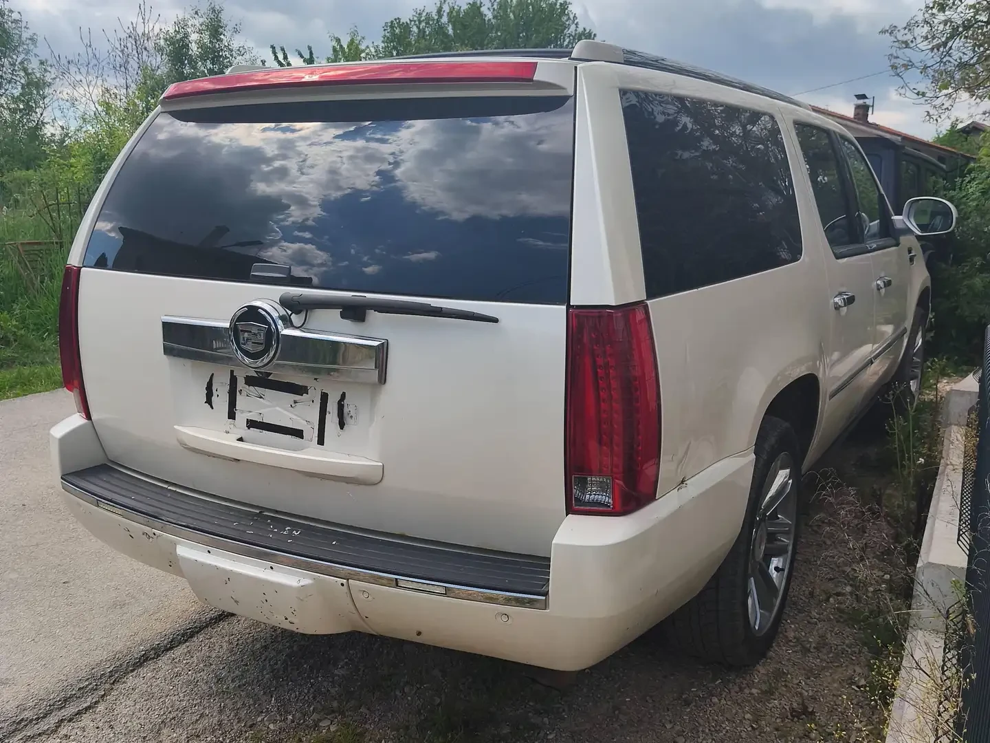 Cadillac Escalade ESV 6.2 V8, снимка 5 - Автомобили и джипове - 55392569
