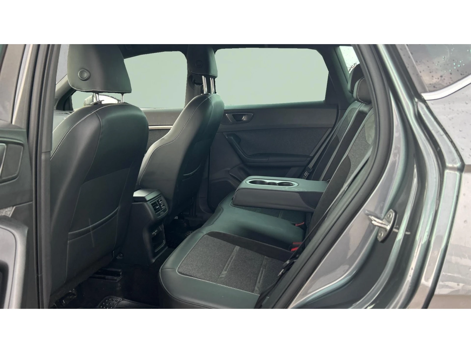 Seat Ateca 1.5 TSi ACT DSG, Месечна вноска от 333  , снимка 12 - Автомобили и джипове - 55509202
