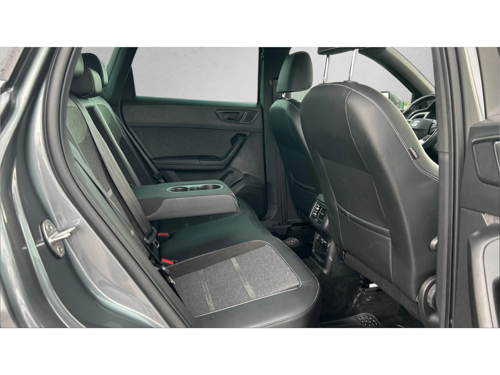 Seat Ateca 1.5 TSi ACT DSG, Месечна вноска от 333  , снимка 10 - Автомобили и джипове - 55509202