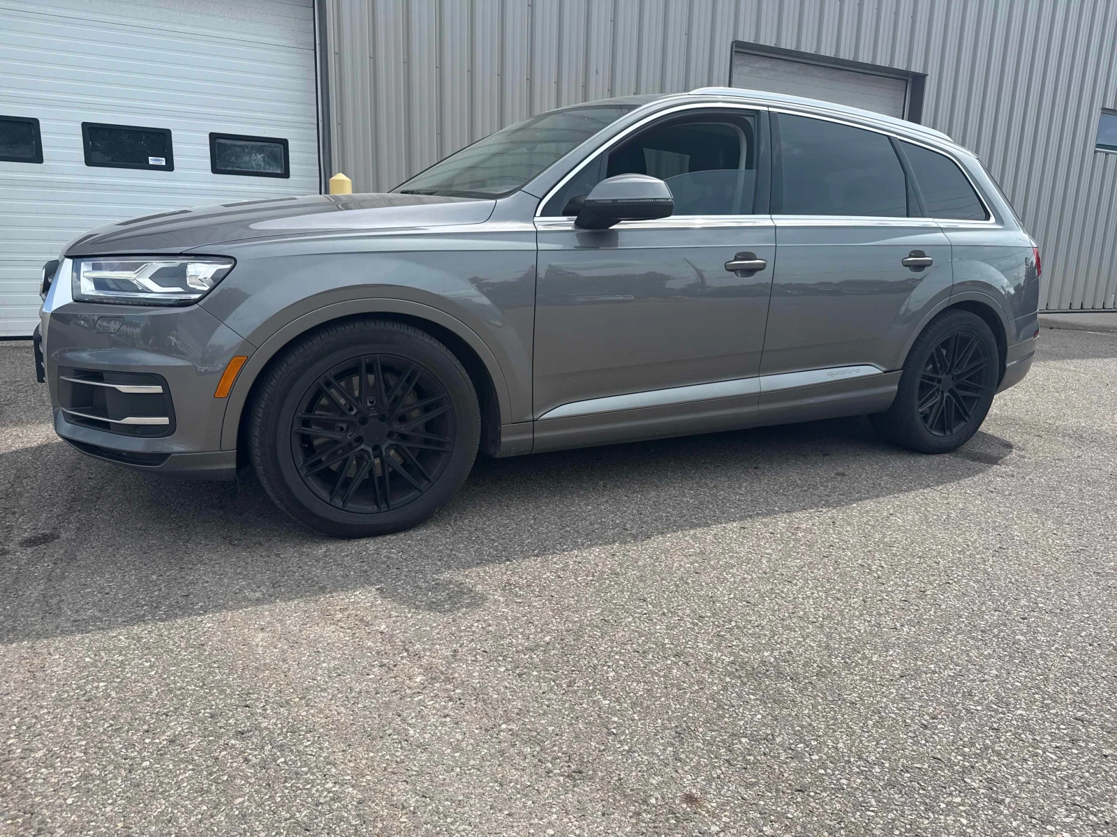 Audi Q7 * 3.0T Progressiv * CARFAX * ЦЕНА ДО БГ