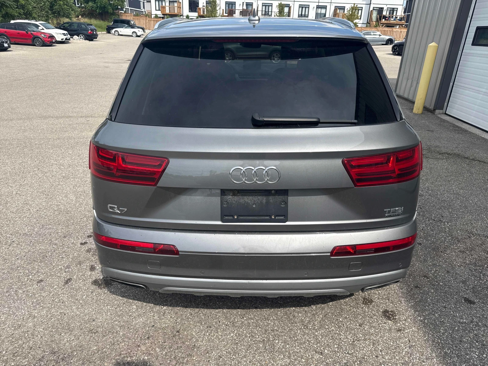 Audi Q7 * 3.0T Progressiv * CARFAX * ЦЕНА ДО БГ, снимка 4 - Автомобили и джипове - 55872469