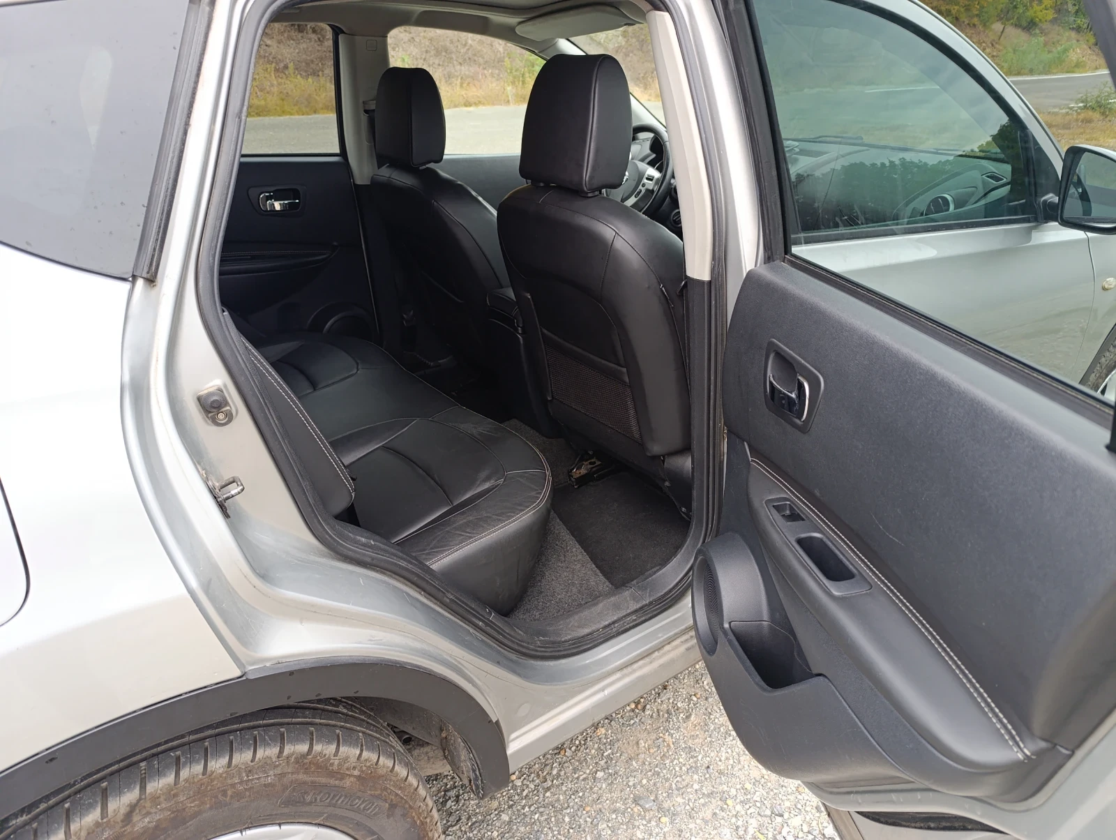 Nissan Qashqai, снимка 7 - Автомобили и джипове - 56177028