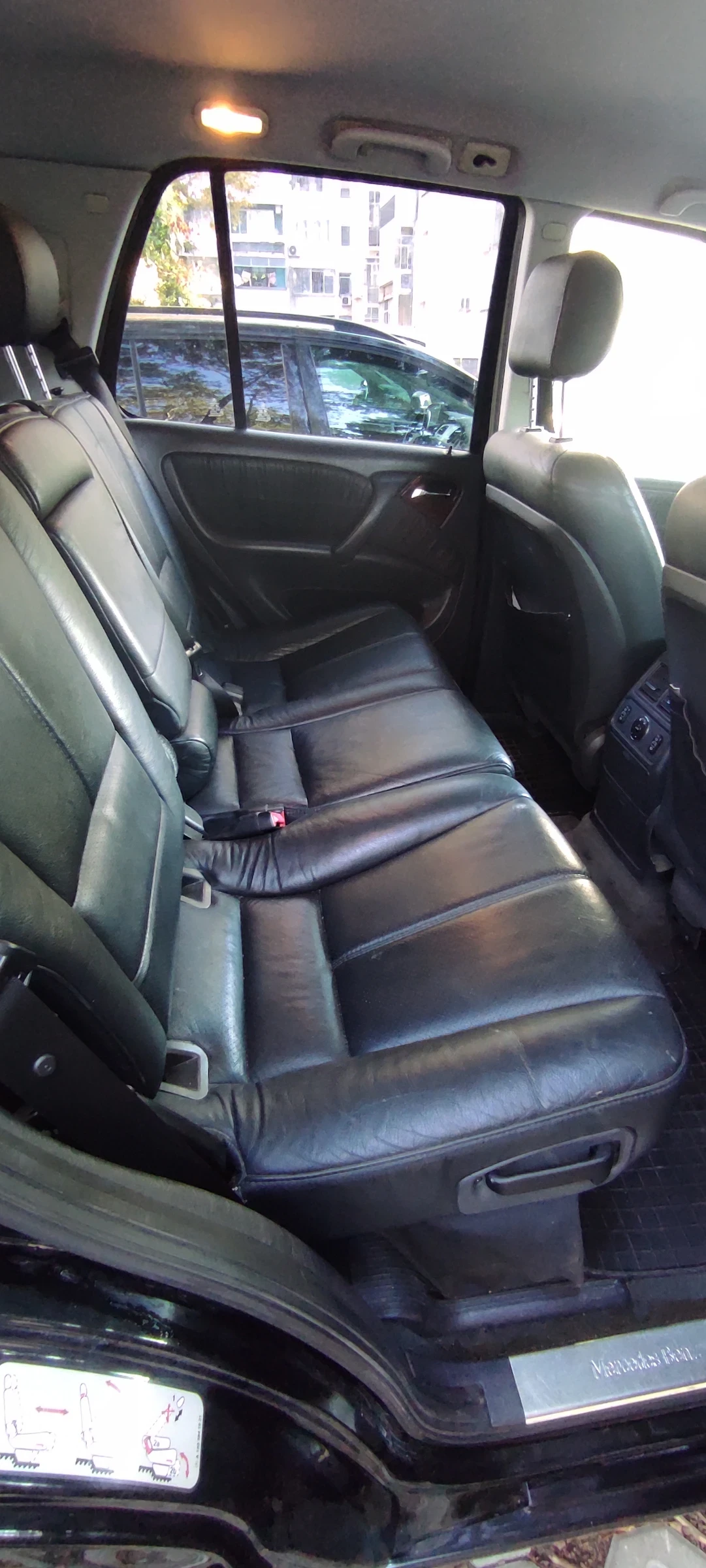 Mercedes-Benz ML 320, снимка 8 - Автомобили и джипове - 56375144
