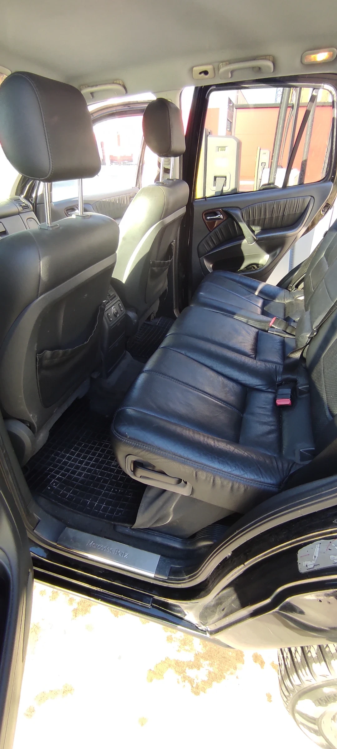 Mercedes-Benz ML 320, снимка 16 - Автомобили и джипове - 56375144
