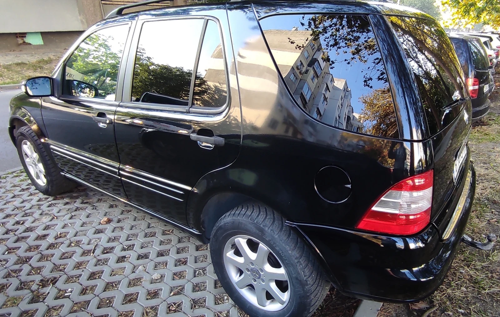 Mercedes-Benz ML 320, снимка 3 - Автомобили и джипове - 56375144