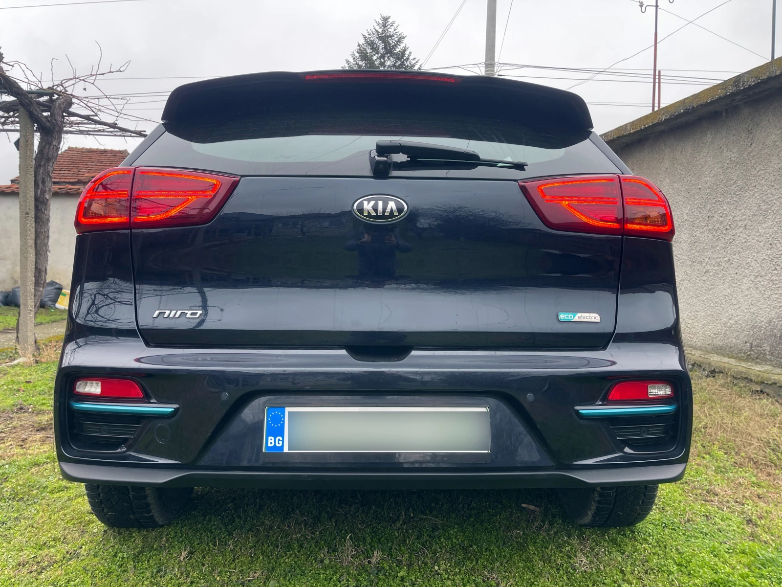 Kia Niro, снимка 8 - Автомобили и джипове - 56425265