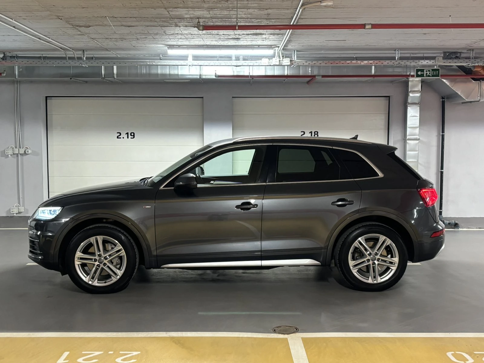 Audi Q5 S line, снимка 4 - Автомобили и джипове - 56432214