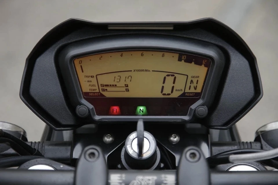 Hyosung Gt 249 куб.см, двуцилиндров V-Twin) - изображение 10