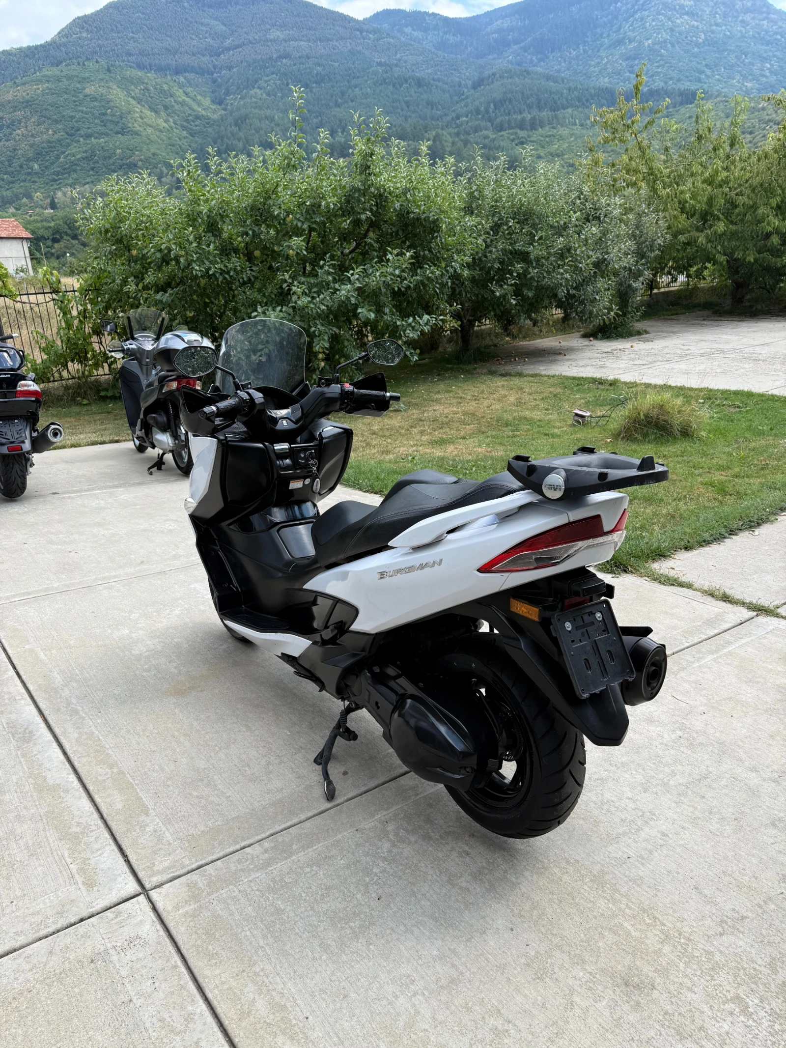 Suzuki Burgman 2019 400, снимка 6 - Мотоциклети и мототехника - 55596331